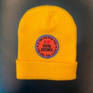 ✨Keep your distance beanie